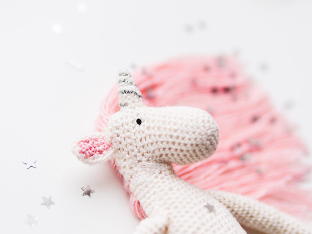 El crochet gancho es bueno para el cerebro: beneficios para tu salud mental